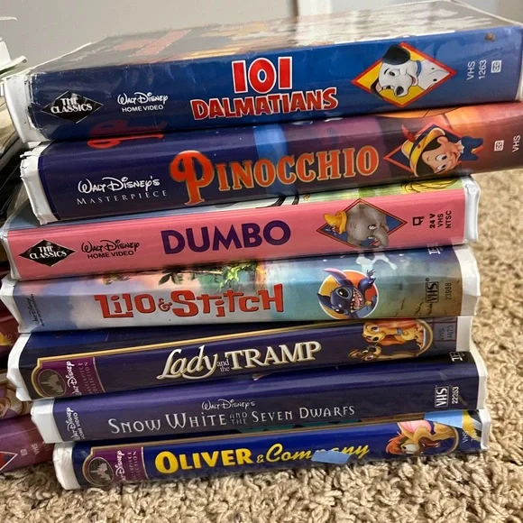 Vintage Disney and Pixar classics VHS bundle of 15 - Picture 2 of 3